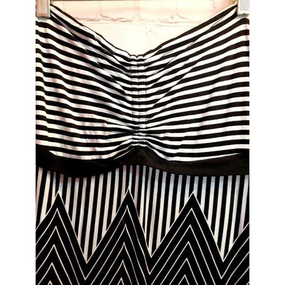 Maxi Sundress Vamp - Picture 2 of 6